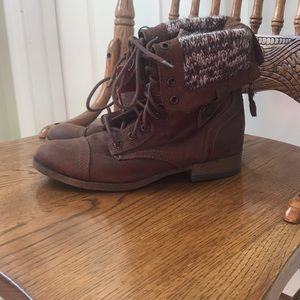 Women’s Mossimo boots